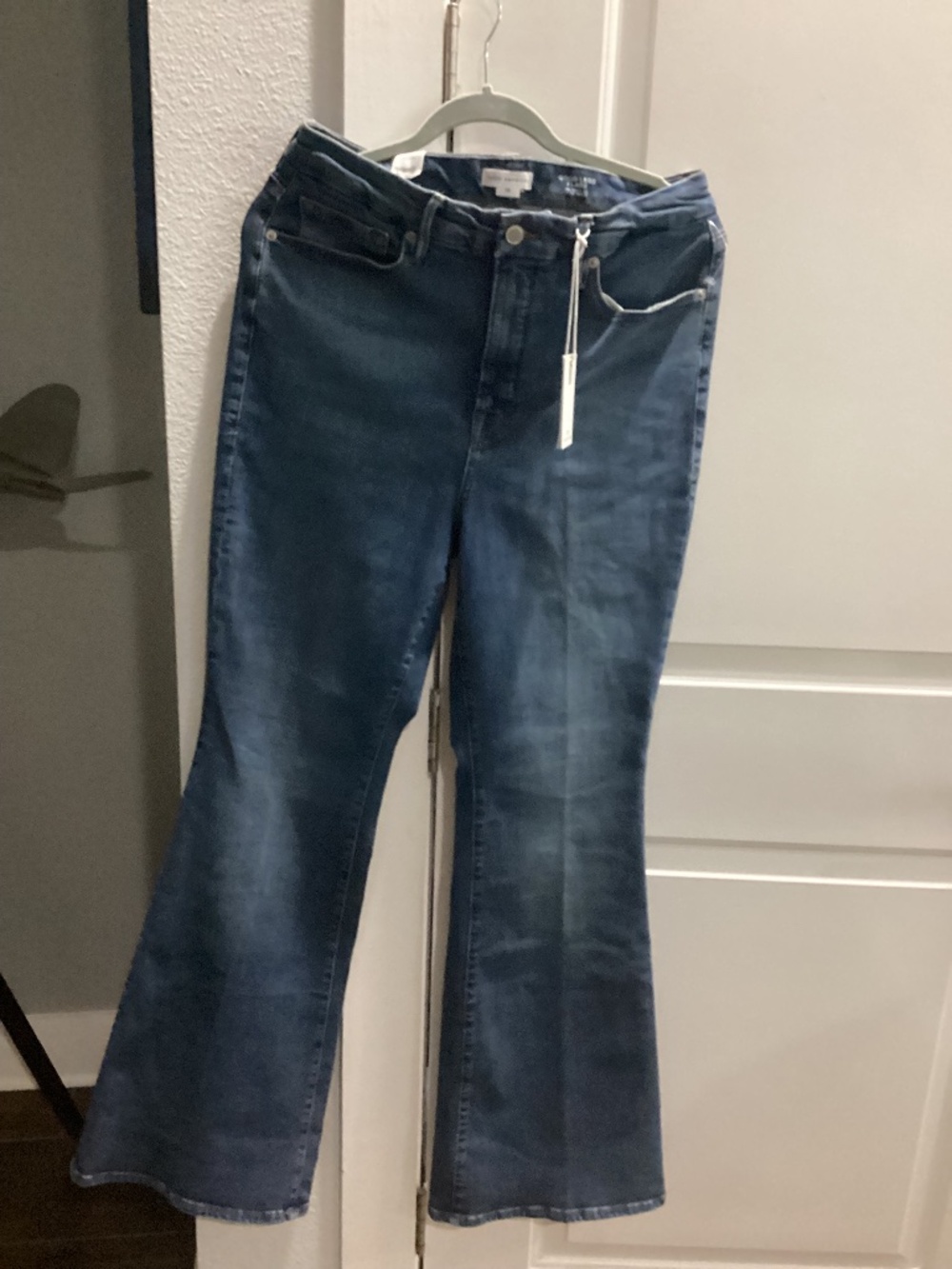 Good American Mid Rise Flares